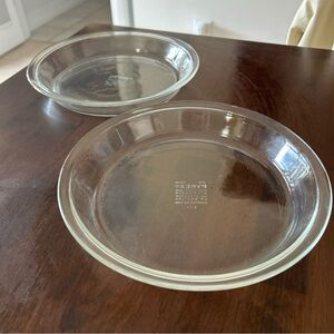 Vintage Two Pyrex Corning #209 Glass Pie Plates Baking Dish Pan - 9 inch